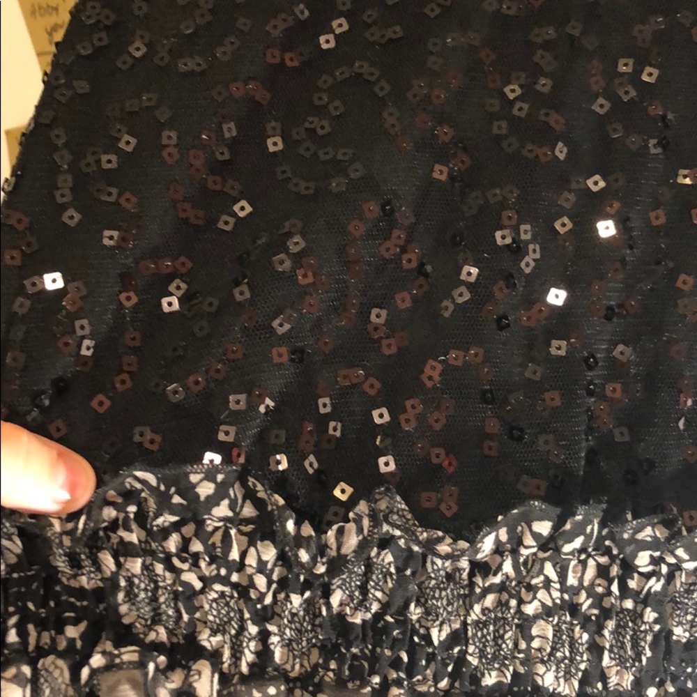 Dress - Picture 2 of 4